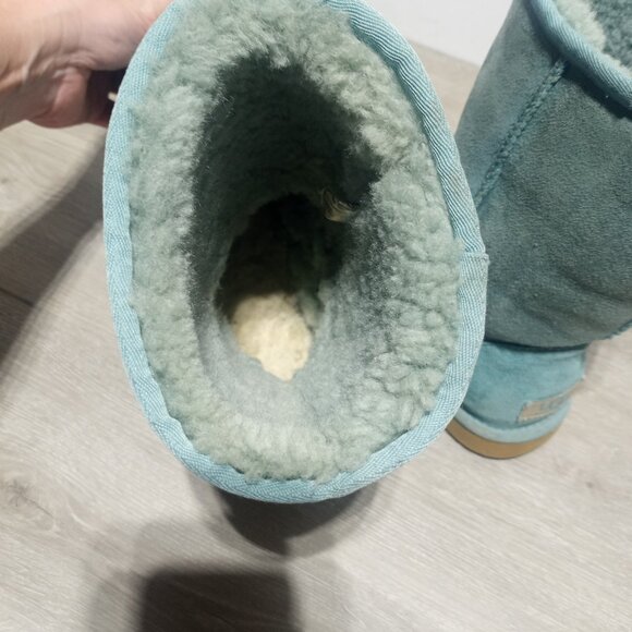 UGG Classic Sheepskin Lined Mint Green Boot Size 9 - Picture 6 of 11